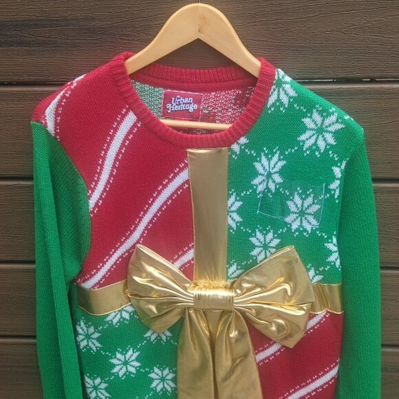 Urban Heritage Red & Green Christmas Sweater with Gold Bow - Size S/M BNWOT - Picture 5 of 7